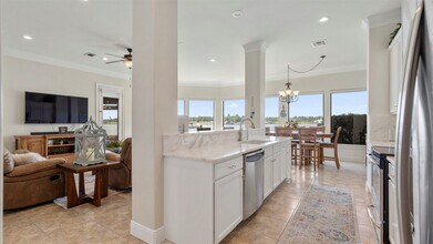 331 Old Aqua Landing E in Montgomery, TX - Building Photo - Building Photo