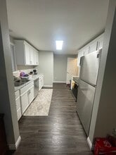 20422 E Wellesley Ave in Otis Orchards, WA - Foto de edificio - Building Photo