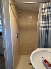 106 Wall St in Madison, CT - Foto de edificio - Building Photo