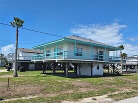 3726 Concho Key in Galveston, TX - Building Photo