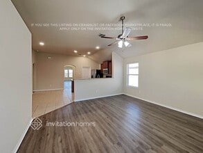 6520 Chalk River Dr, Unit 1-419 in Fort Worth, TX - Foto de edificio - Building Photo