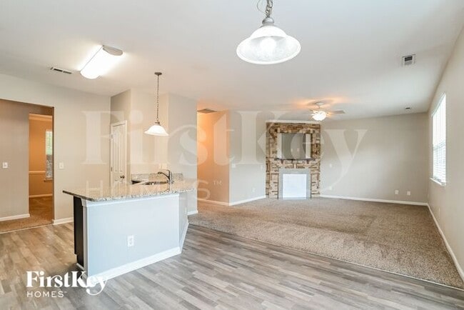 4704 Sandtyn Dr in Waxhaw, NC - Building Photo - Building Photo