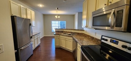 6815 Kinsale Ln in Powell, OH - Building Photo - Building Photo