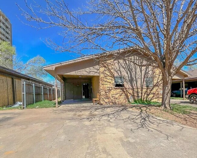 property at 1608 28th St