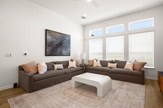 16718 Lilo Dr in Austin, TX - Building Photo - Building Photo
