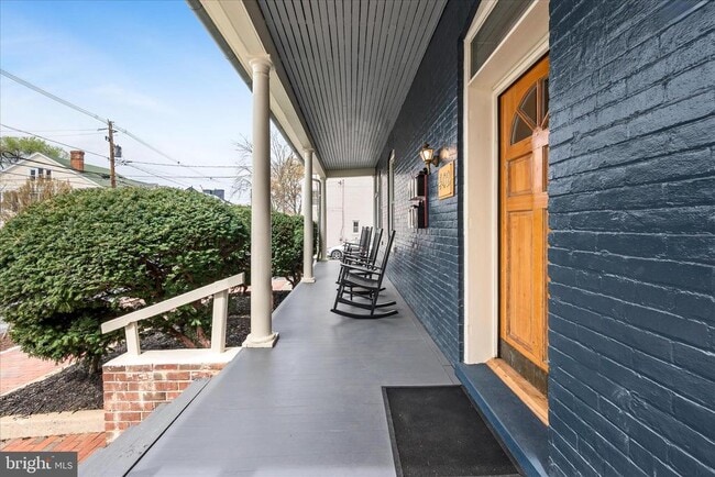 402 S Loudoun St in Winchester, VA - Building Photo - Building Photo