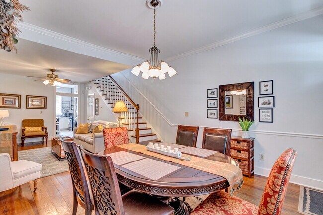 513 E Harris St in Savannah, GA - Building Photo - Building Photo