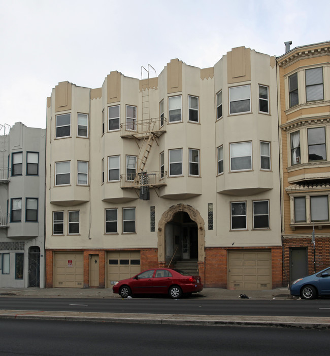 576 Guerrero St in San Francisco, CA - Foto de edificio - Building Photo