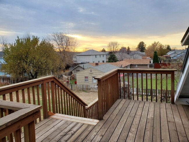 property at 315 NW B St