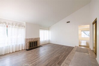 3271 Hilldale Ave in Simi Valley, CA - Building Photo - Building Photo