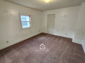 2304 Hendricks St in Anderson, IN - Building Photo - Building Photo