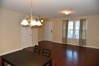 10715 Derryrush Ave in Charlotte, NC - Building Photo - Building Photo