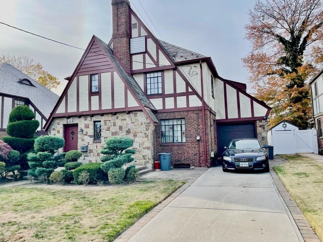 property at 281 Kilburn Rd S