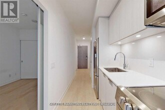 25-425 Richmond St E in Toronto, ON - Building Photo - Building Photo