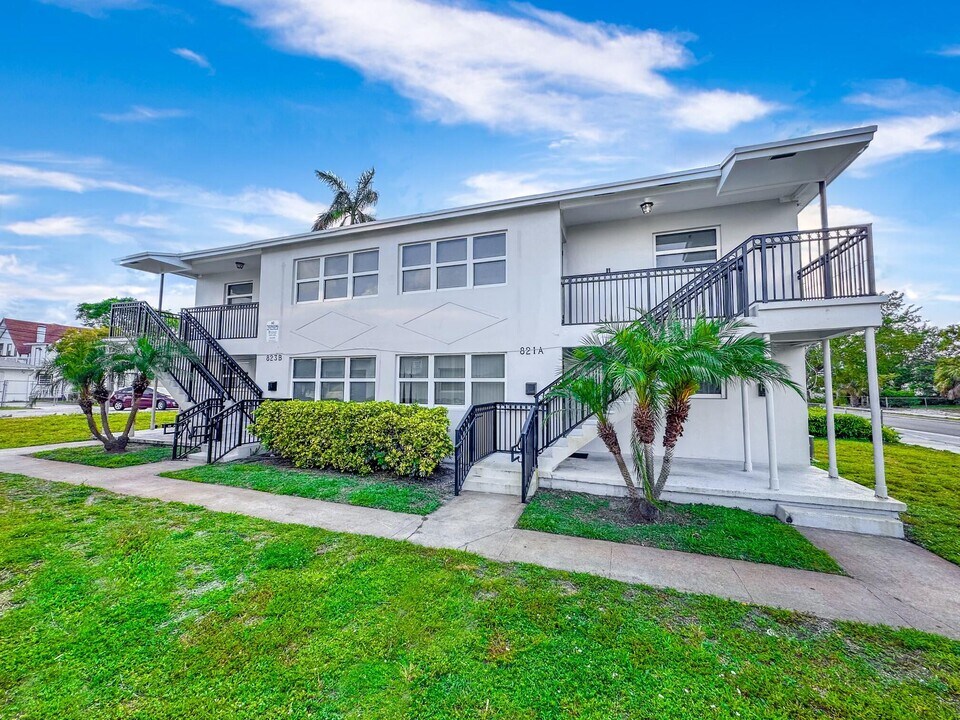 821 3rd St in West Palm Beach, FL - Building Photo