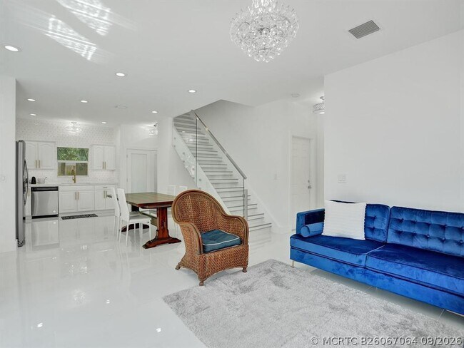 property at 833 SW 17th St