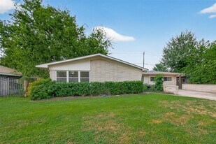 5001 Libbey Dr in Houston, TX - Building Photo