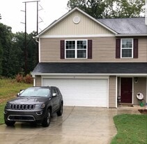 2633 Taton Ct in Sanford, NC - Building Photo