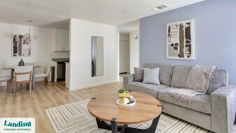 1225 E Pleasant Run Rd in Desoto, TX - Building Photo