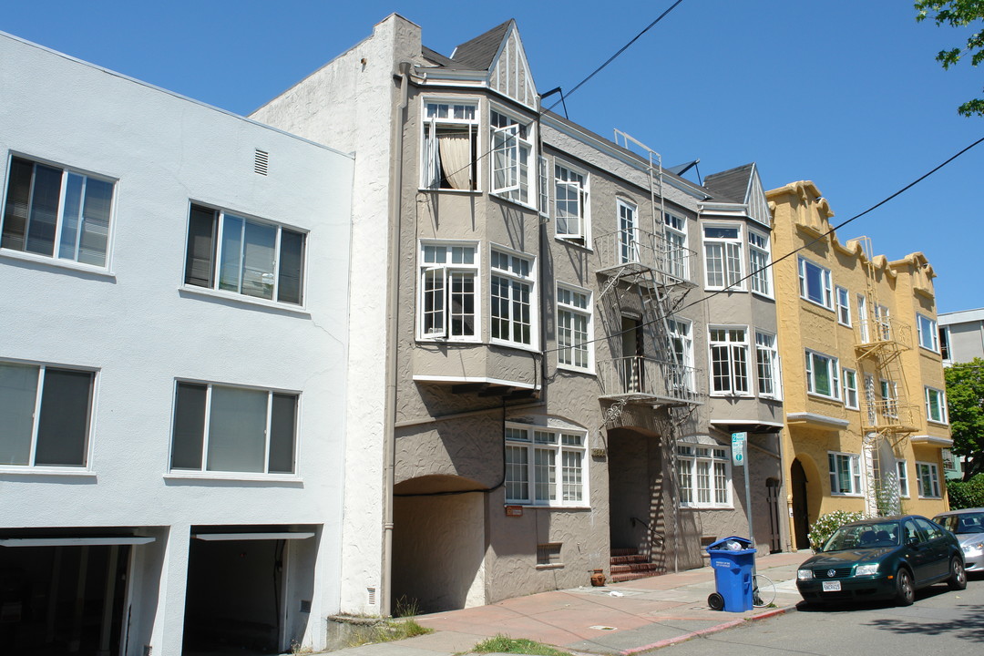 1856 Spruce St in Berkeley, CA - Foto de edificio