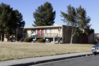 Elmwood Park Apartments in Aurora, CO - Building Photo - Building Photo