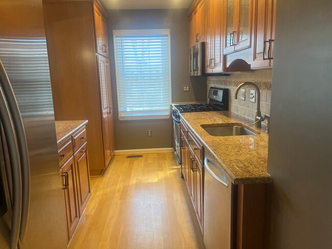 property at 19 Burnsway Ct