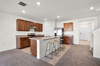 2024 Griffin Oaks Wy in Tavares, FL - Building Photo - Building Photo