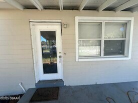 536 Ruth St in Daytona Beach, FL - Building Photo