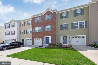 421 Dogwood Dr in Deptford, NJ - Building Photo - Building Photo
