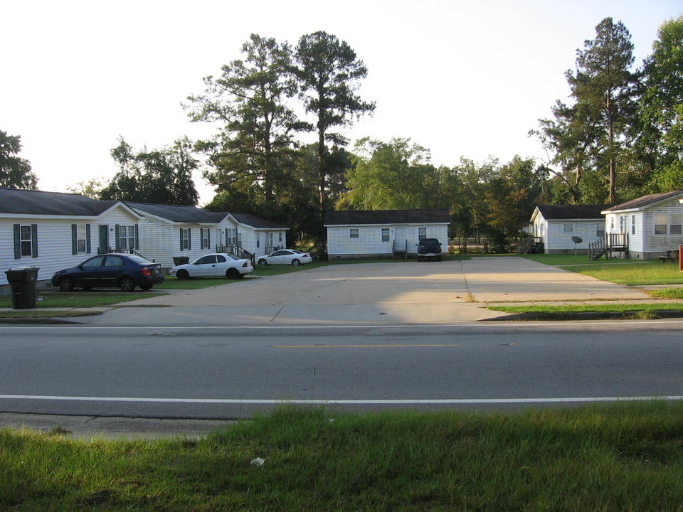 88 E Calhoun St in Wadley, GA - Foto de edificio