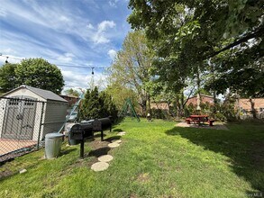 47-27 Little Neck Pkwy in Queens, NY - Building Photo - Building Photo