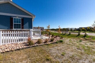 5211 Mountain Vista Hts in Colorado Springs, CO - Building Photo - Building Photo