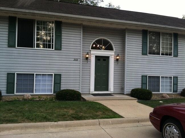 403 N Division St, Unit 2