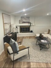 5654 S Washington St in Hinsdale, IL - Building Photo - Building Photo