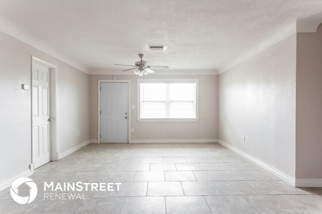 1433 Hillcrest Dr in Lake Worth Beach, FL - Building Photo - Building Photo