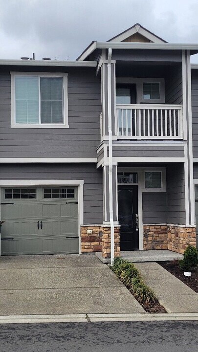 8720 E Gilman Ave in Arlington, WA - Building Photo