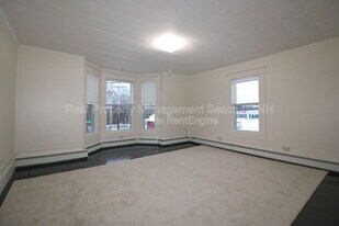 69 Lafayette St in Rochester, NH - Building Photo