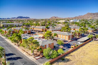 Highland Village in Henderson, NV - Building Photo - Primary Photo