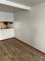 7825 N 60th St, Unit Jade Garden Condo in Milwaukee, WI - Building Photo