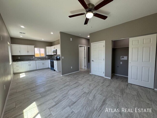 property at 1337 W El Caminito Pl