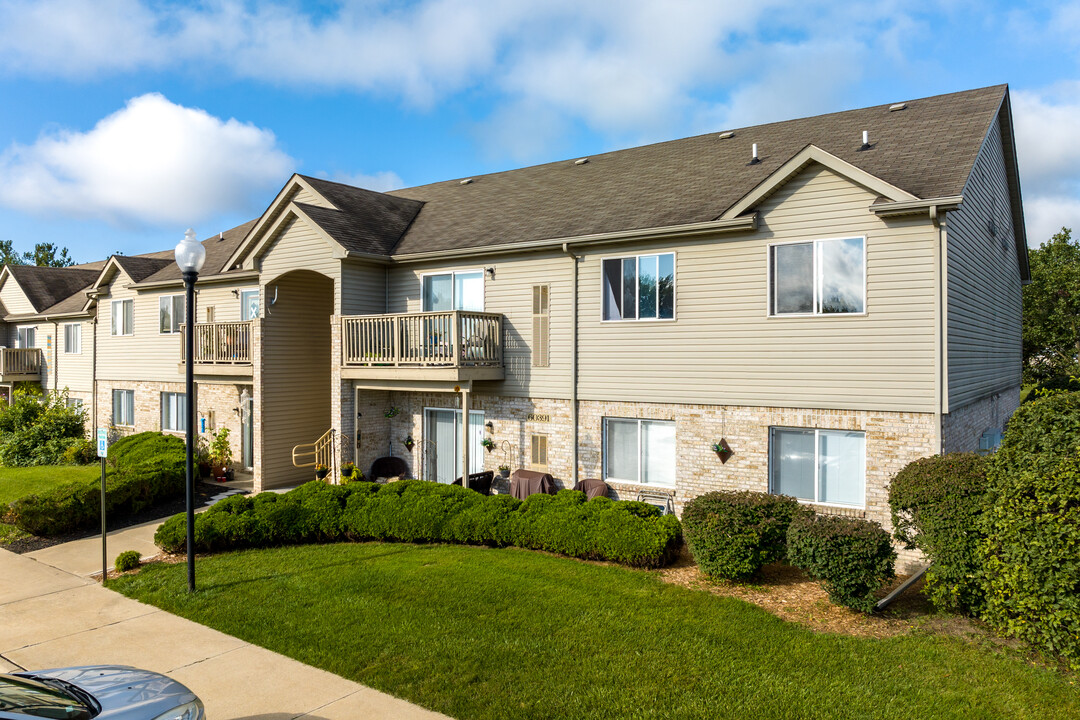 Eagles Landing of Washington in Washington, MI - Building Photo