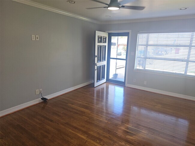 10510 Sierra Dr in Houston, TX - Building Photo - Building Photo