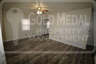 805 Northside Dr in Killeen, TX - Foto de edificio - Building Photo