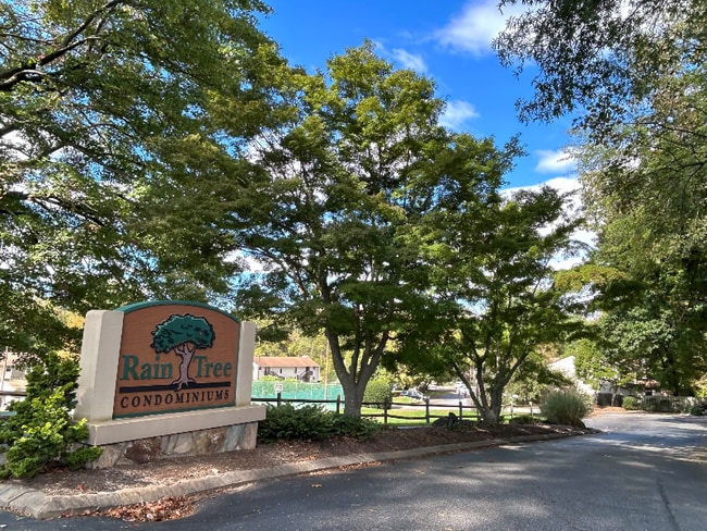 174 Turnwood Ln in Winston-Salem, NC - Building Photo - Building Photo