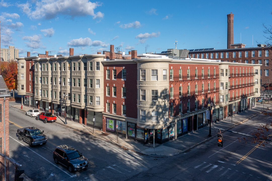 Sirk Building in Lowell, MA - Building Photo