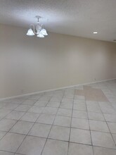 702 Crosswinds Dr in Greenacres, FL - Building Photo - Building Photo