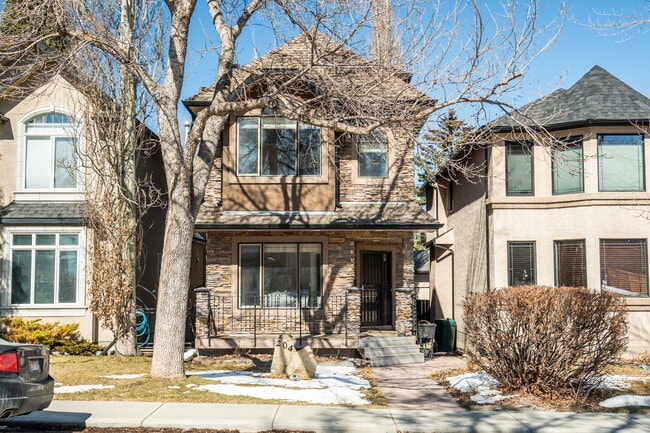 property at 204-226 26 Ave NW