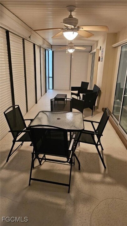 11195 Seabreeze Ave in Port Charlotte, FL - Building Photo