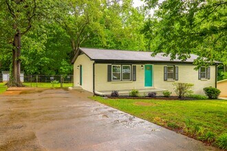 2608 Meadow Lark Ln in Gastonia, NC - Foto de edificio - Building Photo