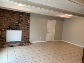 33 Manchester Bay in Jackson, TN - Building Photo - Building Photo
